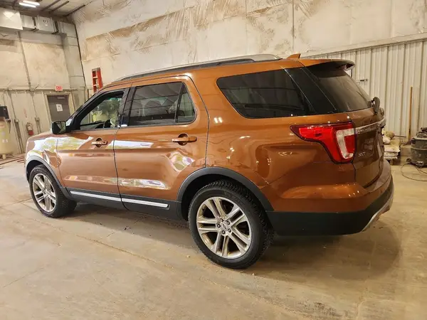 1FM5K8D85HGA74737 2017 FORD EXPLORER - Image 2
