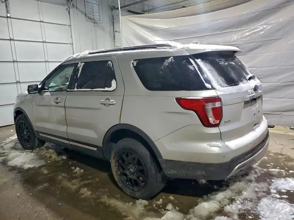 1FM5K8D85HGB02908 2017 FORD EXPLORER - Image 2