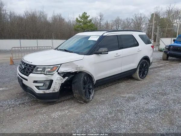 1FM5K8D85HGB20440 2017 FORD EXPLORER - Image 2