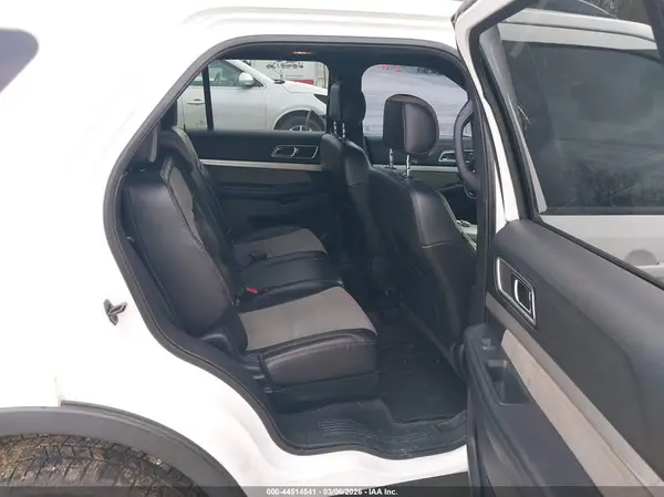 1FM5K8D85HGB20440 2017 FORD EXPLORER - Image 8