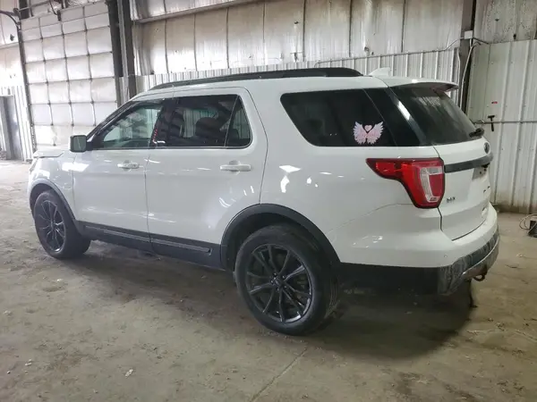 1FM5K8D85HGB26139 2017 FORD EXPLORER - Image 2