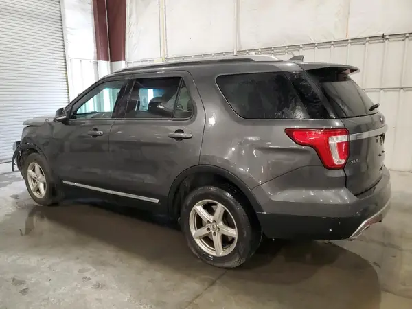 1FM5K8D85HGB38923 2017 FORD EXPLORER - Image 2