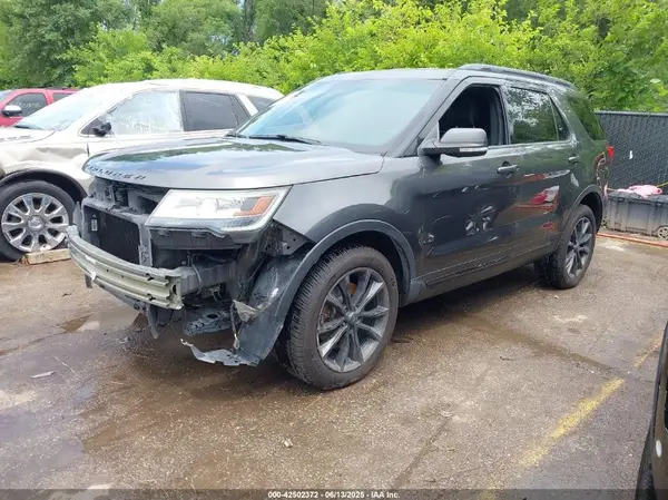 1FM5K8D85HGB45712 2017 FORD EXPLORER - Image 2