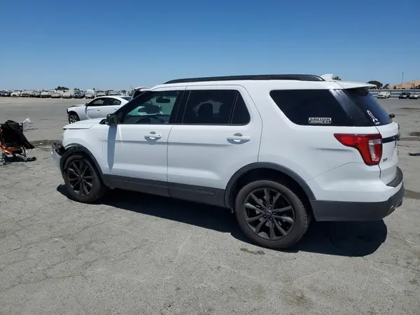 1FM5K8D85HGB64339 2017 FORD EXPLORER - Image 2