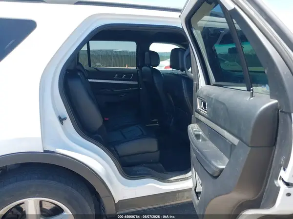 1FM5K8D85HGB85823 2017 FORD EXPLORER - Image 8