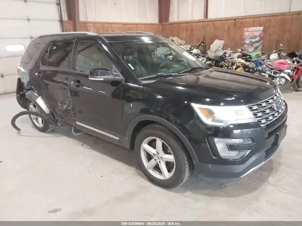 1FM5K8D85HGC28377 2017 FORD EXPLORER - Image 1