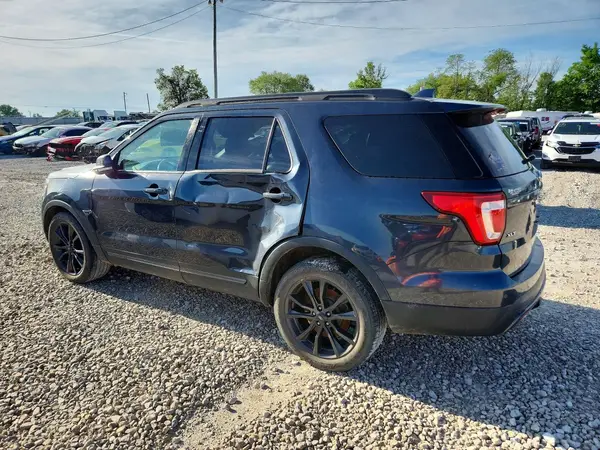 1FM5K8D85HGC47236 2017 FORD EXPLORER - Image 2