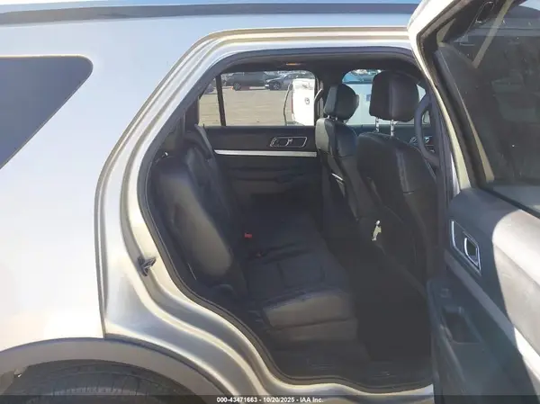 1FM5K8D85HGC61590 2017 FORD EXPLORER - Image 8