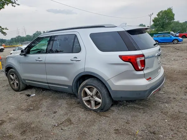 1FM5K8D85HGC88210 2017 FORD EXPLORER - Image 2