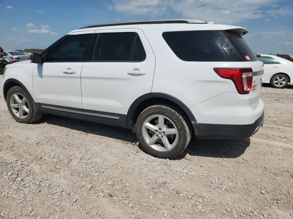 1FM5K8D85HGD05877 2017 FORD EXPLORER - Image 2