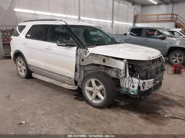 1FM5K8D85HGD24803 2017 FORD EXPLORER - Image 1