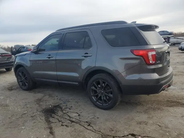1FM5K8D85HGD50298 2017 FORD EXPLORER - Image 2
