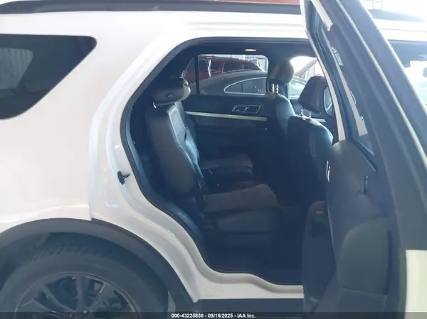 1FM5K8D85HGD54531 2017 FORD EXPLORER - Image 8