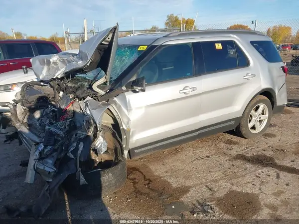 1FM5K8D85HGD55033 2017 FORD EXPLORER - Image 2
