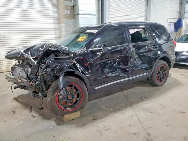 1FM5K8D85HGE11388 2017 FORD EXPLORER - Image 1