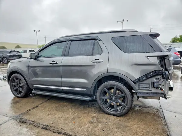 1FM5K8D85HGE13092 2017 FORD EXPLORER - Image 2