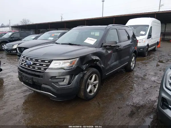 1FM5K8D85HGE18194 2017 FORD EXPLORER - Image 2