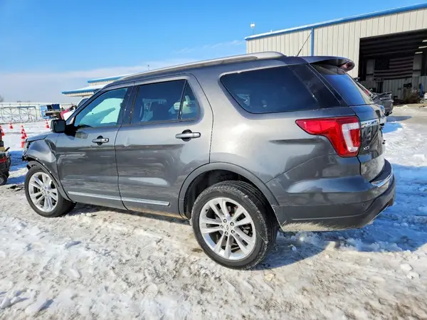 1FM5K8D85JGA17816 2018 FORD EXPLORER - Image 2