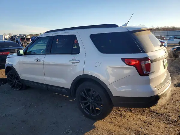 1FM5K8D85JGA29965 2018 FORD EXPLORER - Image 2