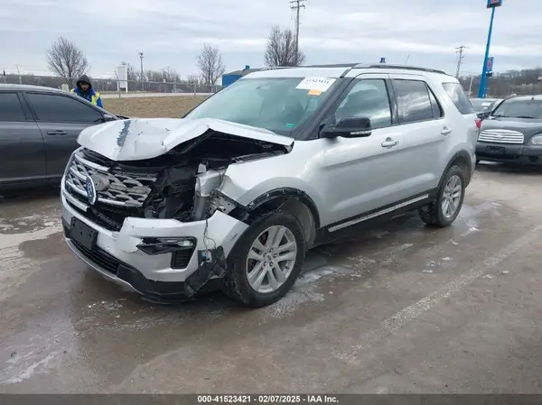 1FM5K8D85JGA33420 2018 FORD EXPLORER - Image 2