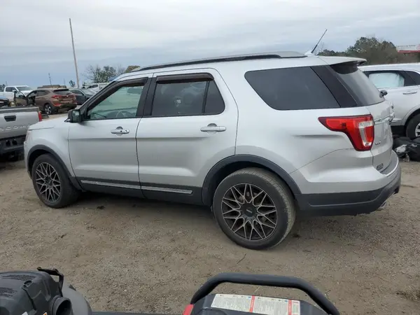 1FM5K8D85JGA57023 2018 FORD EXPLORER - Image 2