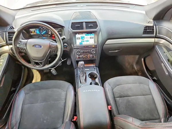 1FM5K8D85JGA97960 2018 FORD EXPLORER - Image 8