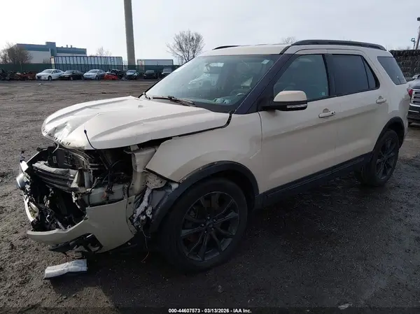 1FM5K8D85JGB02932 2018 FORD EXPLORER - Image 2