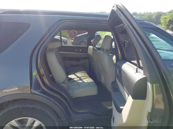 1FM5K8D85JGB18788 2018 FORD EXPLORER - Image 8