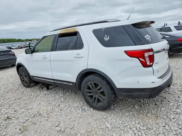 1FM5K8D85JGB20430 2018 FORD EXPLORER - Image 2