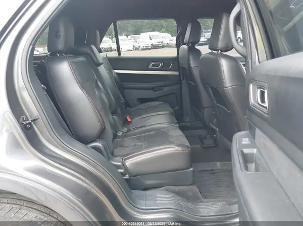 1FM5K8D85JGB38118 2018 FORD EXPLORER - Image 8