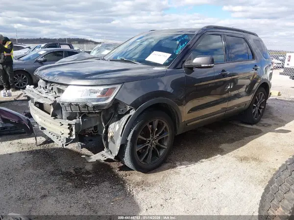 1FM5K8D85JGC13254 2018 FORD EXPLORER - Image 2