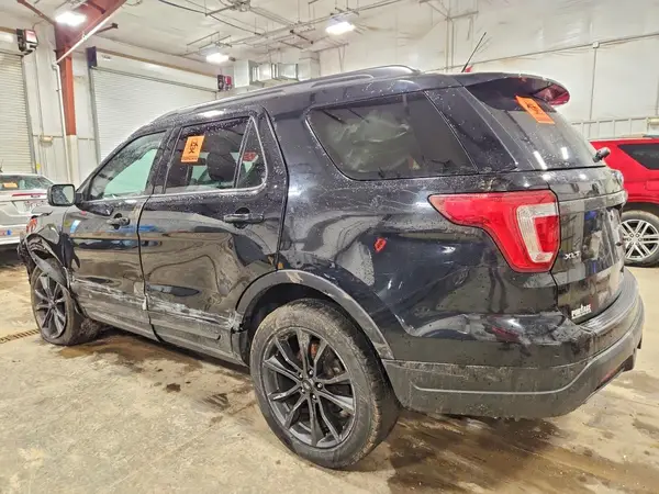 1FM5K8D85JGC31818 2018 FORD EXPLORER - Image 2