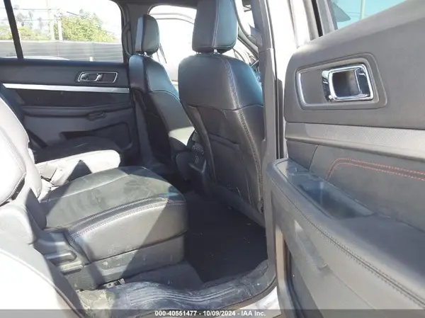1FM5K8D85JGC40261 2018 FORD EXPLORER - Image 8