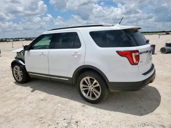 1FM5K8D85JGC48201 2018 FORD EXPLORER - Image 2
