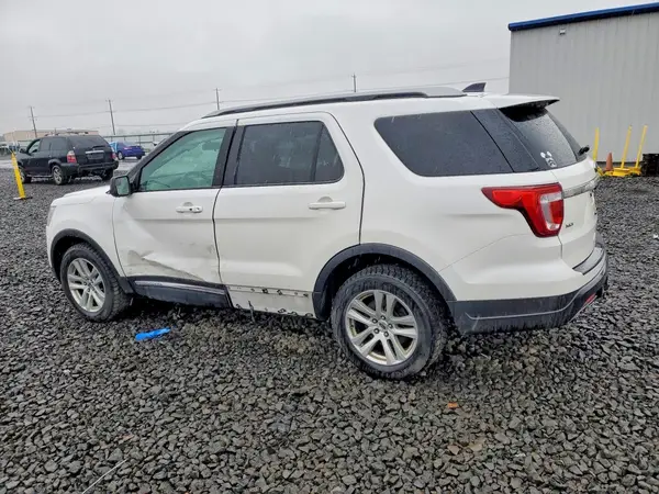 1FM5K8D85JGC49350 2018 FORD EXPLORER - Image 2