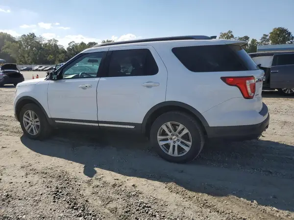 1FM5K8D85JGC61062 2018 FORD EXPLORER - Image 2