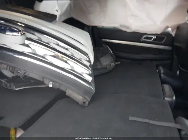 1FM5K8D85KGB00275 2019 FORD EXPLORER - Image 8