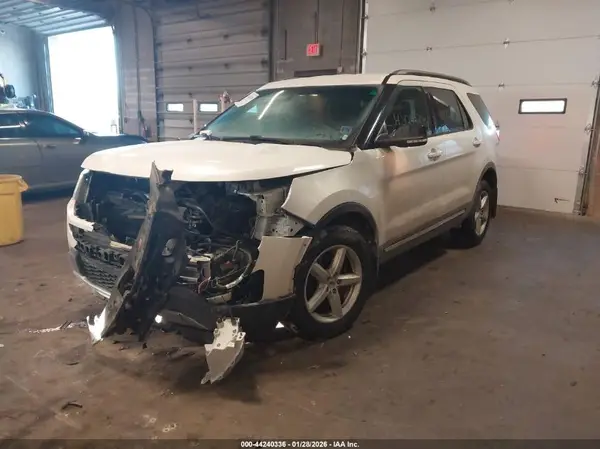 1FM5K8D86GGB29744 2016 FORD EXPLORER - Image 2
