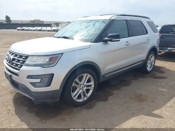 1FM5K8D86HGA12151 2017 FORD EXPLORER - Image 2
