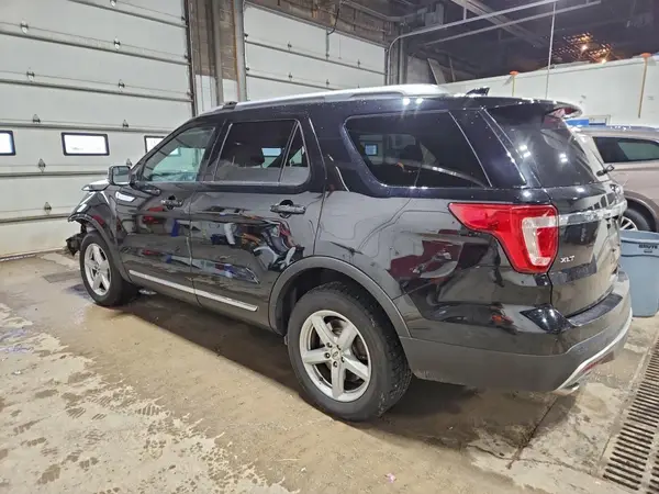 1FM5K8D86HGA22811 2017 FORD EXPLORER - Image 2