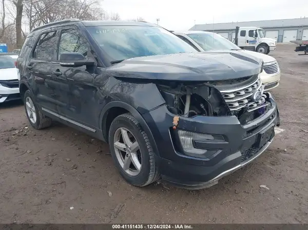 1FM5K8D86HGA32464 2017 FORD EXPLORER - Image 1