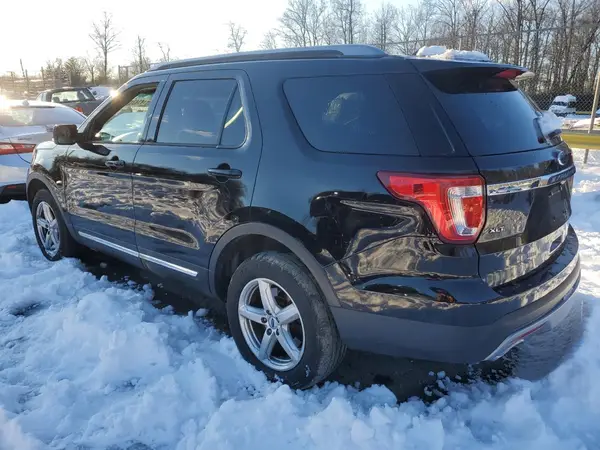 1FM5K8D86HGA39835 2017 FORD EXPLORER - Image 2