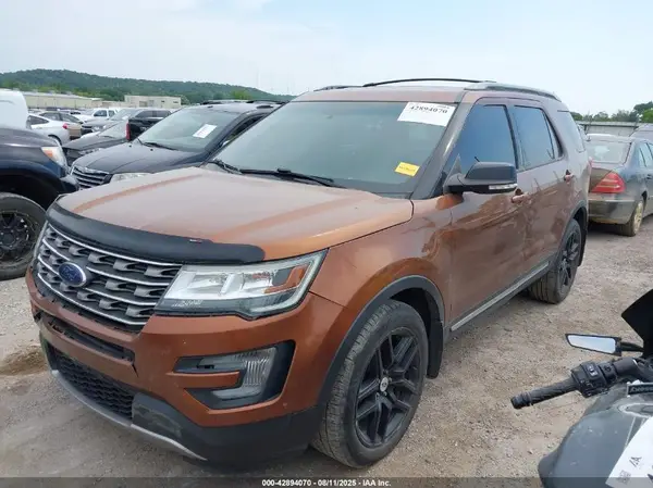 1FM5K8D86HGA45120 2017 FORD EXPLORER - Image 2