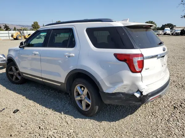 1FM5K8D86HGA70504 2017 FORD EXPLORER - Image 2