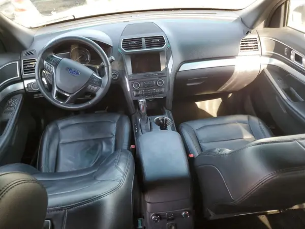 1FM5K8D86HGA70504 2017 FORD EXPLORER - Image 8