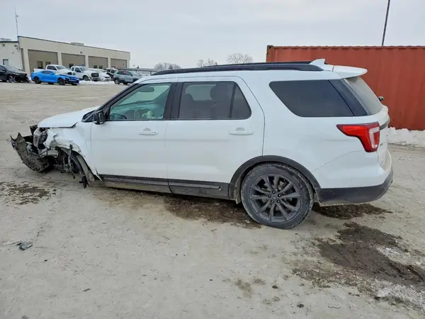 1FM5K8D86HGA86492 2017 FORD EXPLORER - Image 2