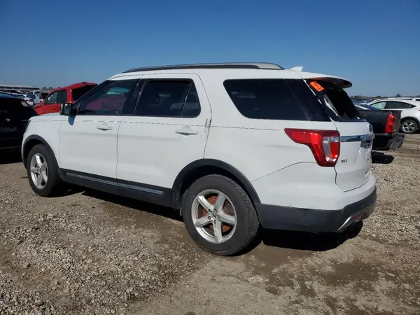 1FM5K8D86HGA98559 2017 FORD EXPLORER - Image 2