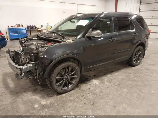 1FM5K8D86HGB06773 2017 FORD EXPLORER - Image 2