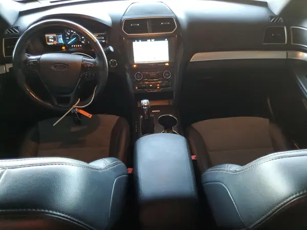 1FM5K8D86HGB13352 2017 FORD EXPLORER - Image 8