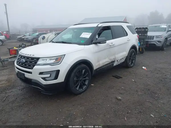 1FM5K8D86HGB20303 2017 FORD EXPLORER - Image 2